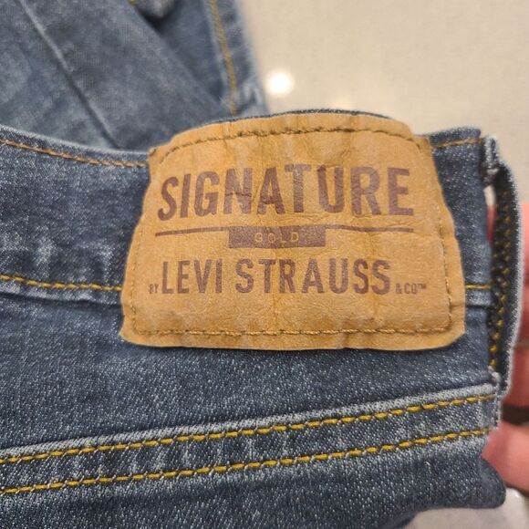 Levi Strauss Signature Blue Denim Jeans - Picture 5 of 7